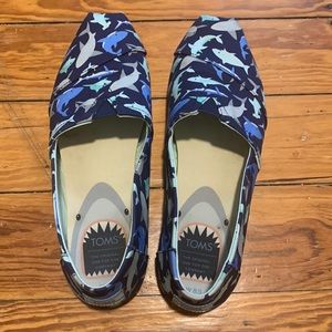 Toms shark alpargatas size 8.5 excellent condition!